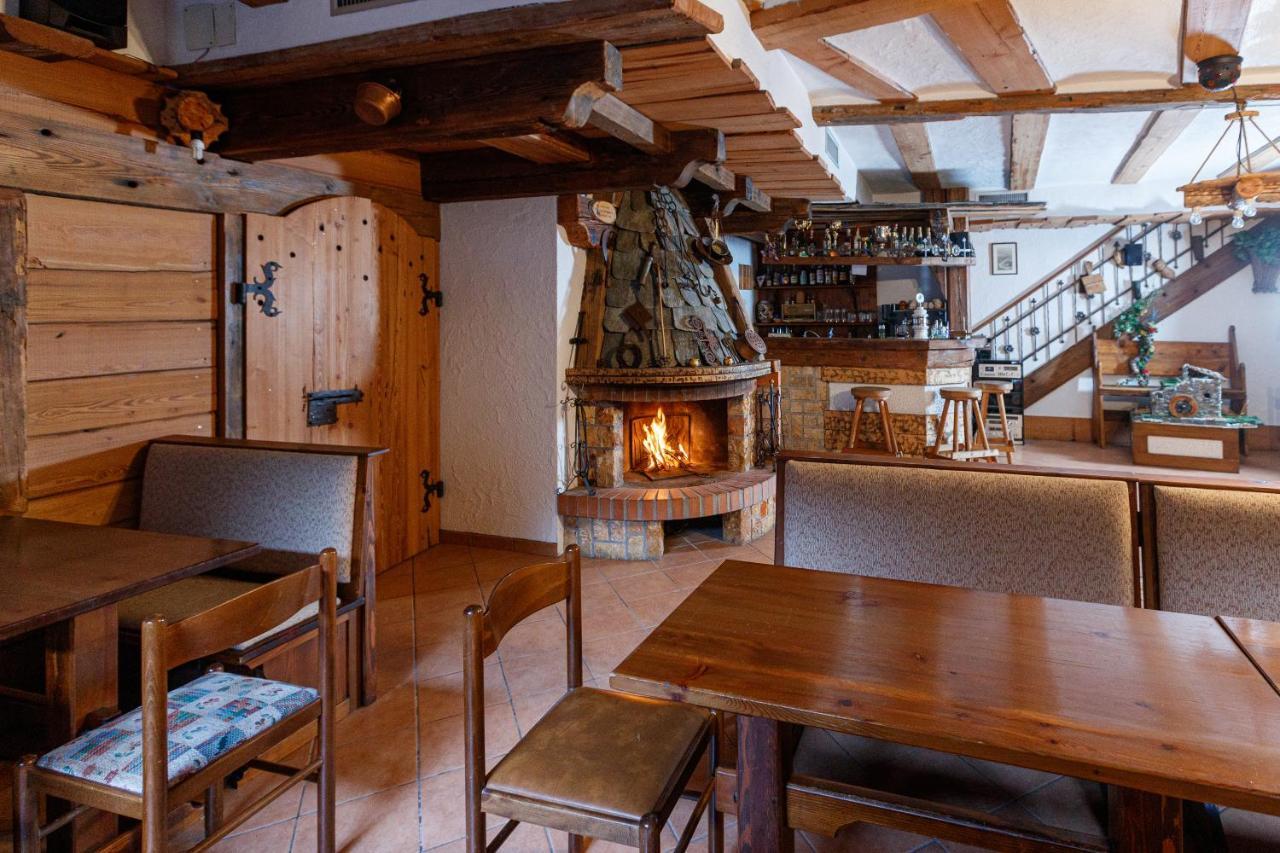 Hotel Villa Rina Bormio Exterior photo