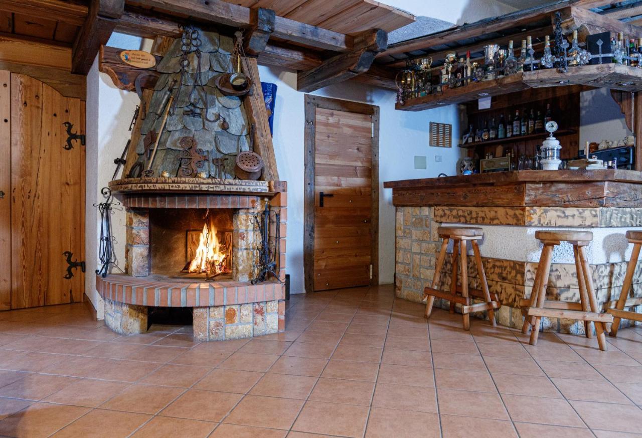 Hotel Villa Rina Bormio Exterior photo